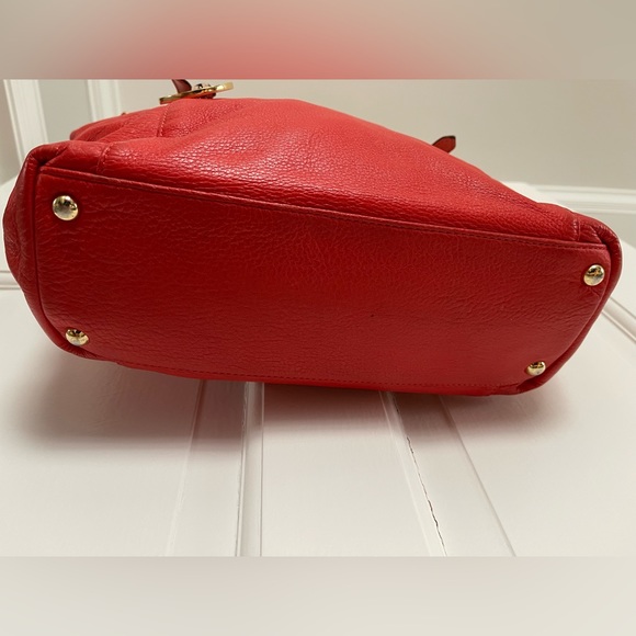 SPRING CLEARANCE! 🔥Michael Kors Vibrant Orange Leather Shoulder Bag 🔥 - Picture 4 of 9